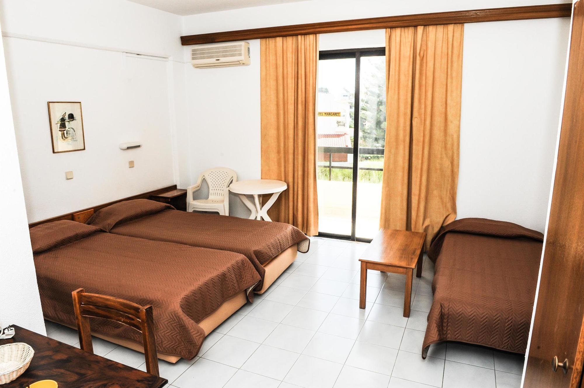 קרמסטי Hotel Margaret מראה חיצוני תמונה