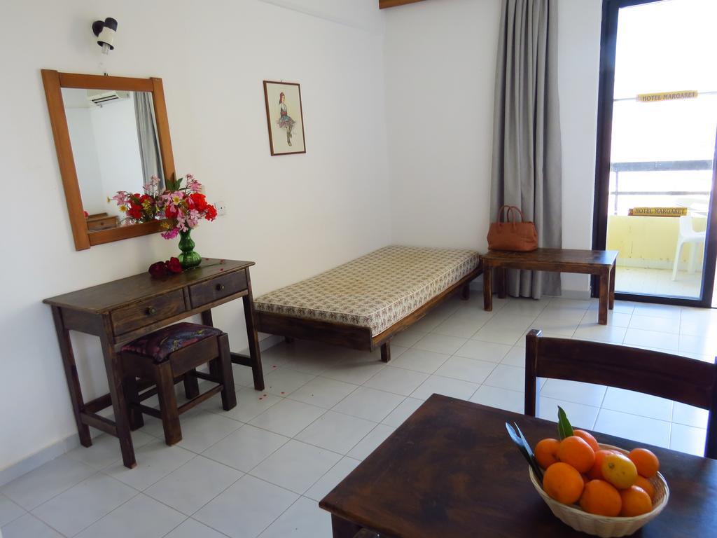 קרמסטי Hotel Margaret מראה חיצוני תמונה