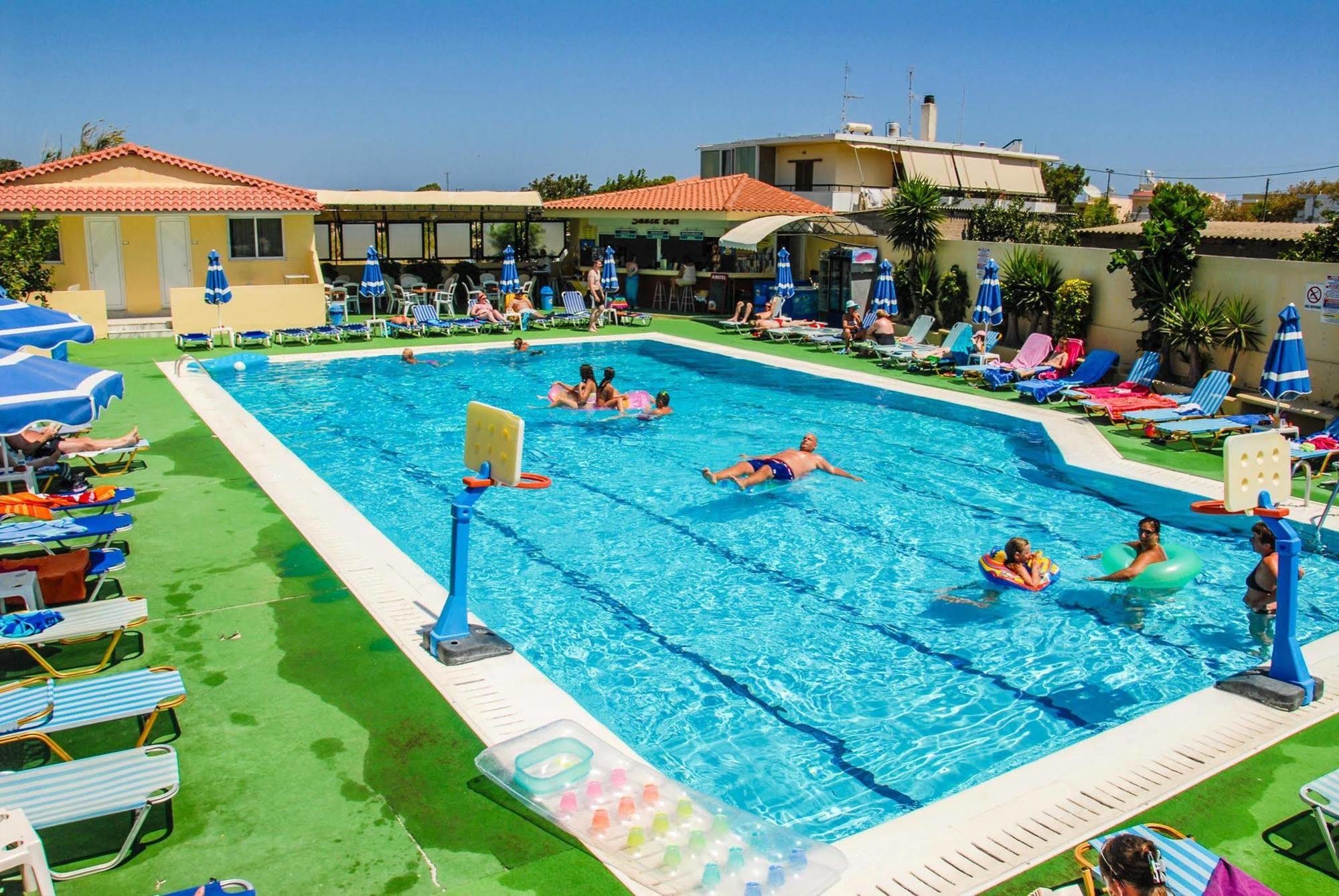 קרמסטי Hotel Margaret מראה חיצוני תמונה