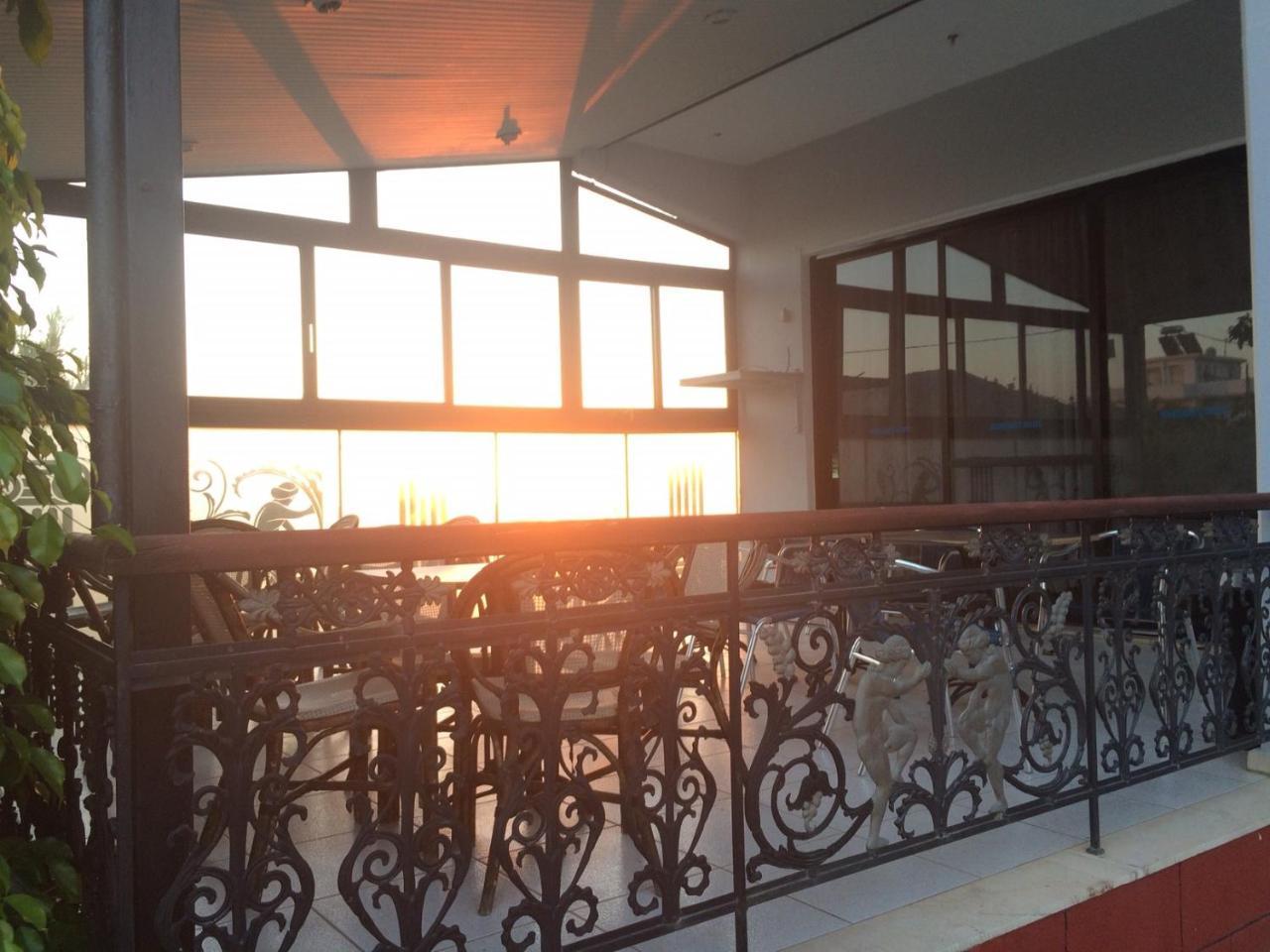 קרמסטי Hotel Margaret מראה חיצוני תמונה